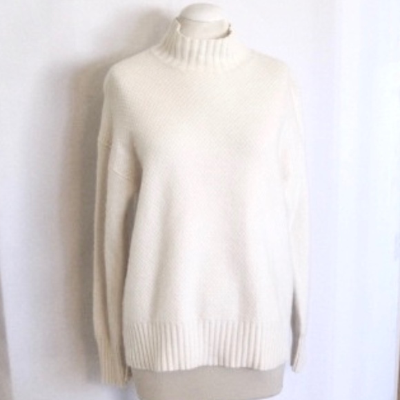 Everlane Honeycomb Funnel Neck Sweater - Picture 5 of 11